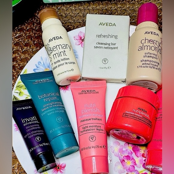 Aveda Deluxe hair and body bundle all new - Picture 6 of 11